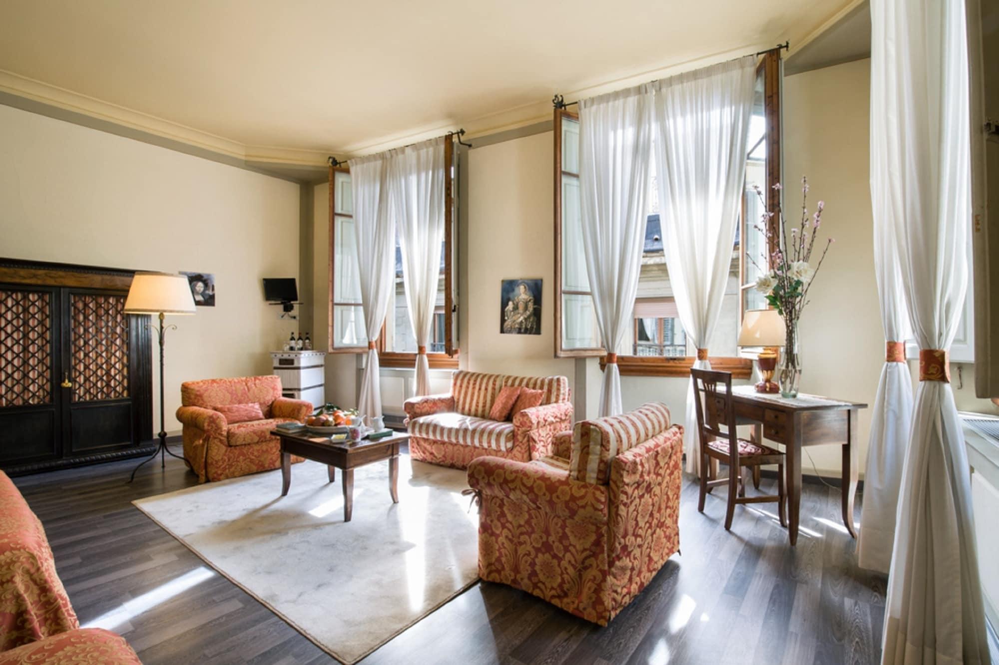 לינה וארוחת בוקר פירנצה Residenza Castiglioni מראה חיצוני תמונה