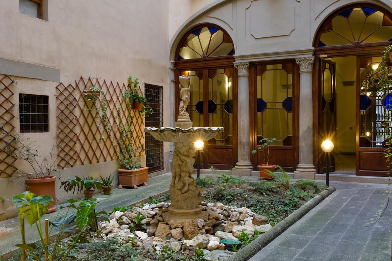 לינה וארוחת בוקר פירנצה Residenza Castiglioni מראה חיצוני תמונה
